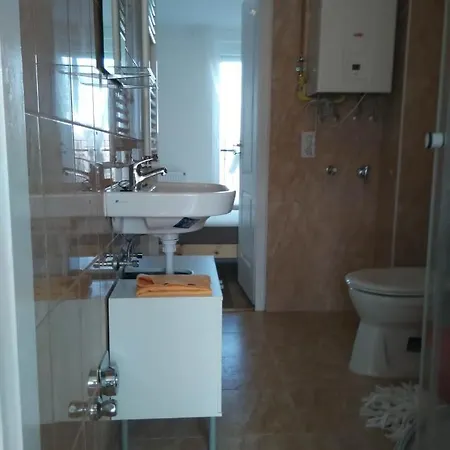 D31b With Balcony Apartment *