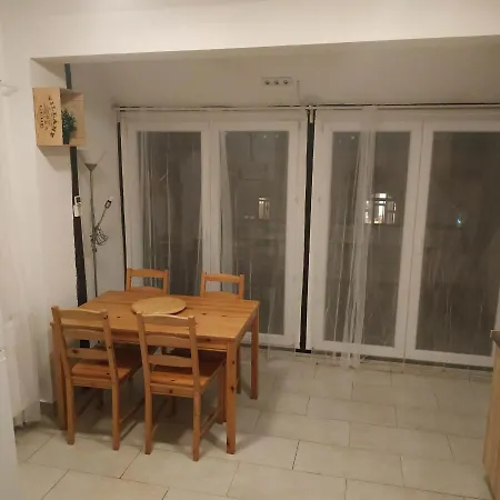 D31b With Balcony Apartment