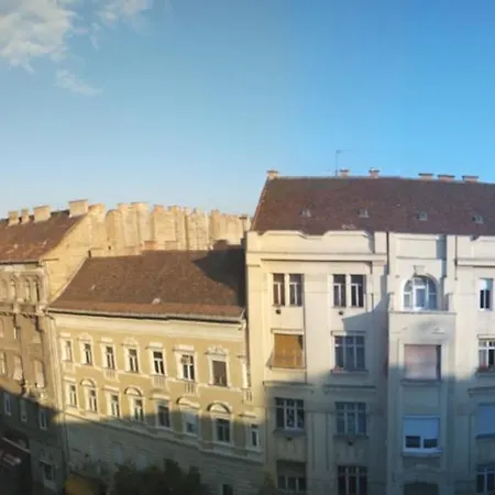 D31b With Balcony Apartment *